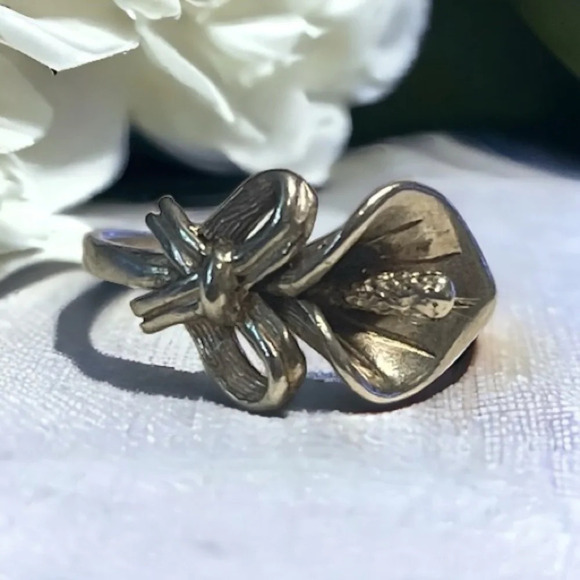 Sterling Silver Calla Lily Ring - Picture 2 of 6